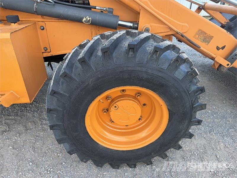 CASE 770SS 4x2 Retroexcavadora / Backhoe Loader Backhoe loaders