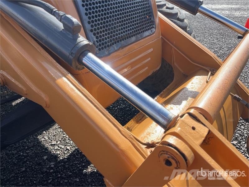CASE 770SS Retroexcavadora / Backhoe Loader Ekskavaatorlaadurid