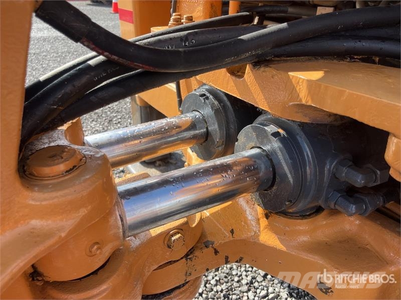 CASE 770SS Retroexcavadora / Backhoe Loader Ekskavaatorlaadurid