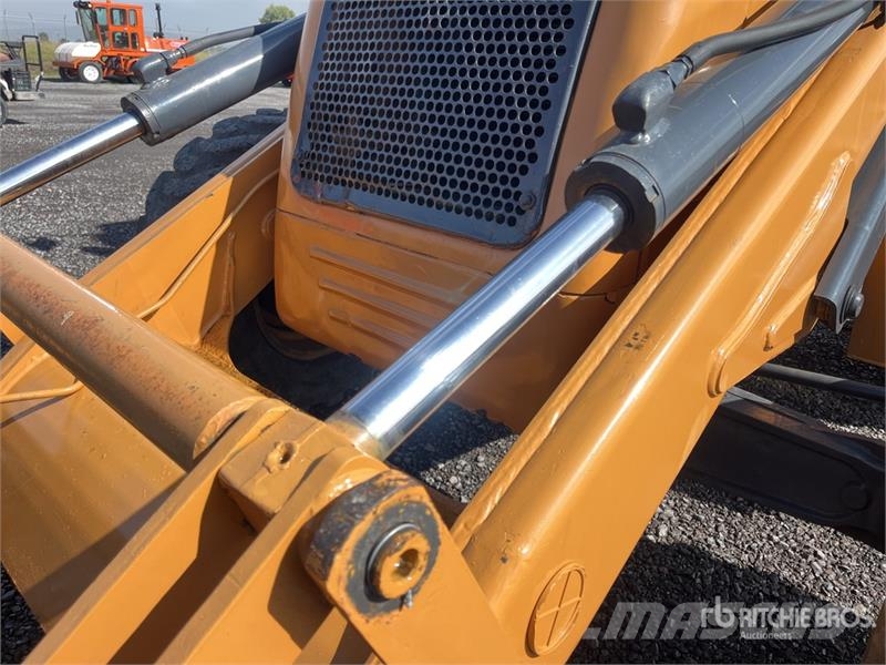 CASE 770SS Retroexcavadora / Backhoe Loader Ekskavaatorlaadurid
