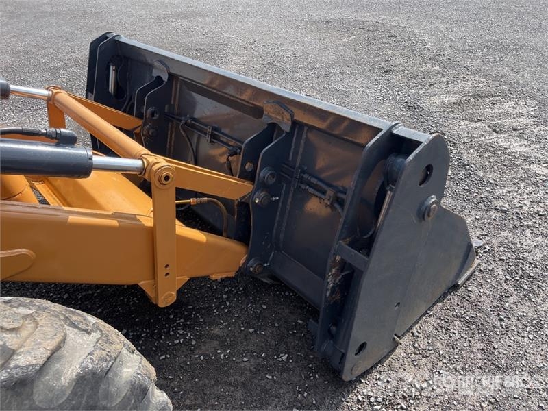 CASE 770SS Retroexcavadora / Backhoe Loader Ekskavaatorlaadurid