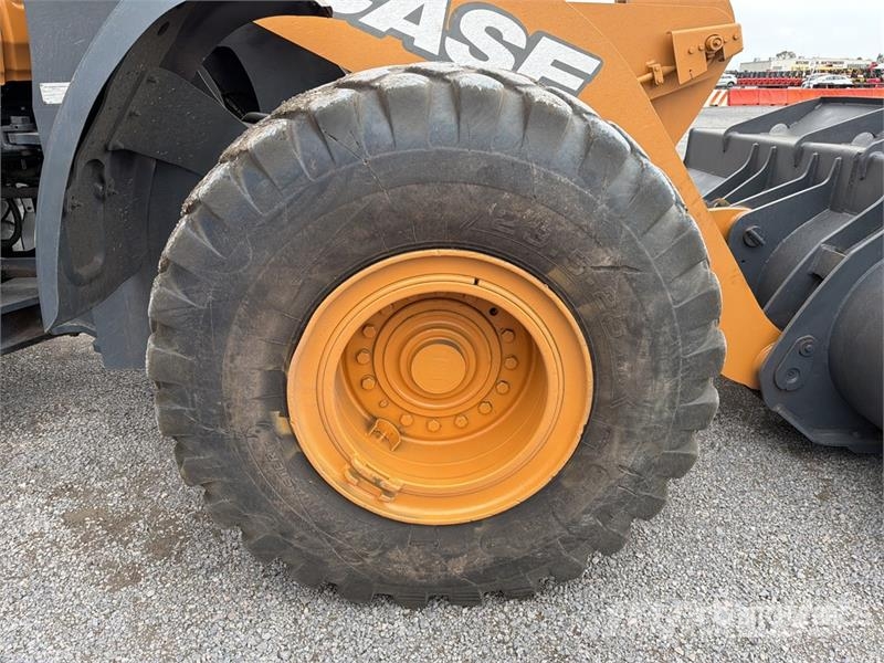 CASE 821G  휠로우더