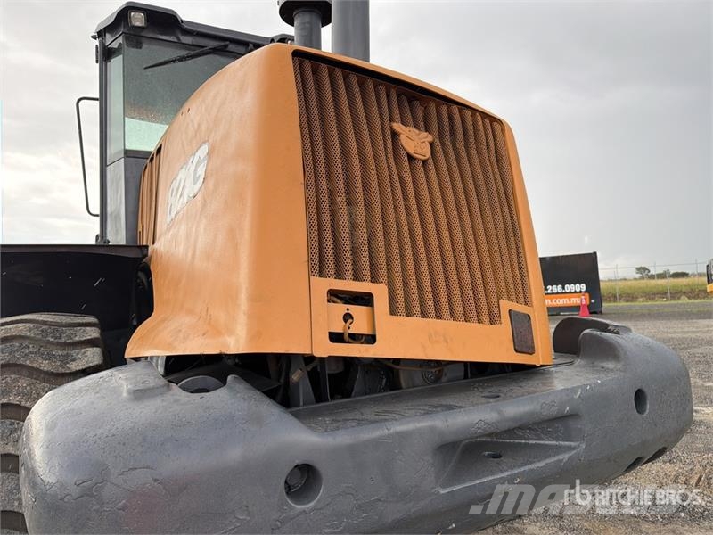 CASE 821G  휠로우더