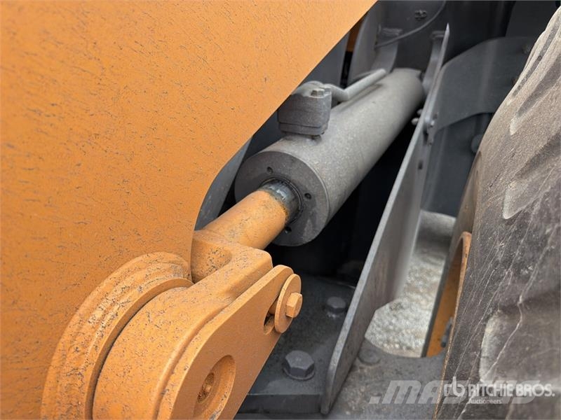 CASE 821G  휠로우더