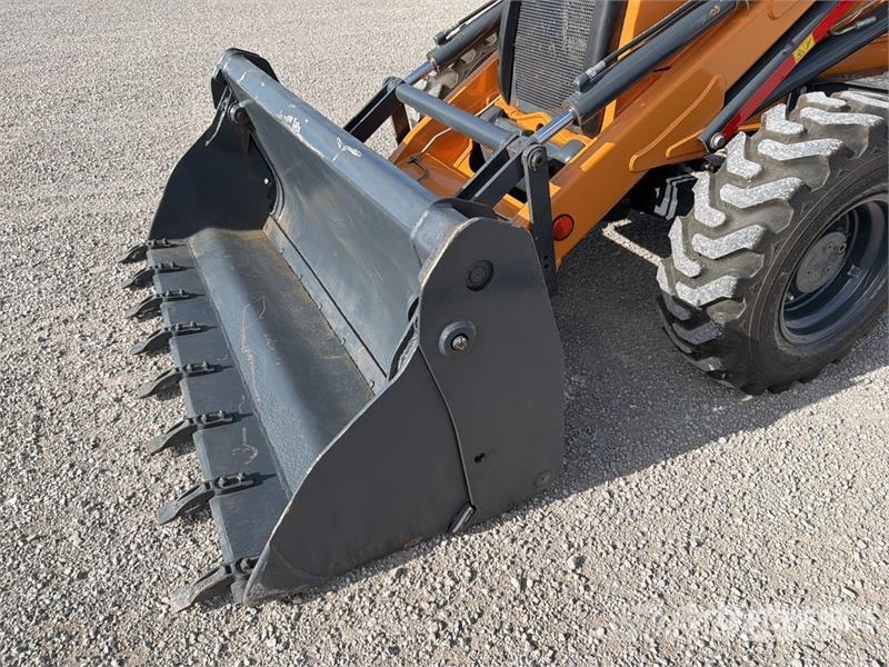 CASE 851EX 4x4 Retroexcavadora / Backhoe Loader Retrocargadoras