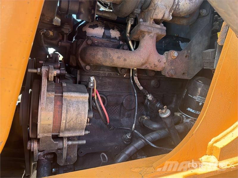 CASE 851EX-SS 4x4 Retroexcavadora / Backhoe Loader لوادر ذات جرافات عكسية