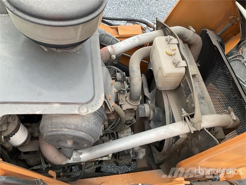 CASE 851EX-SS 4x4 Retroexcavadora / Backhoe Loader Rovokopači