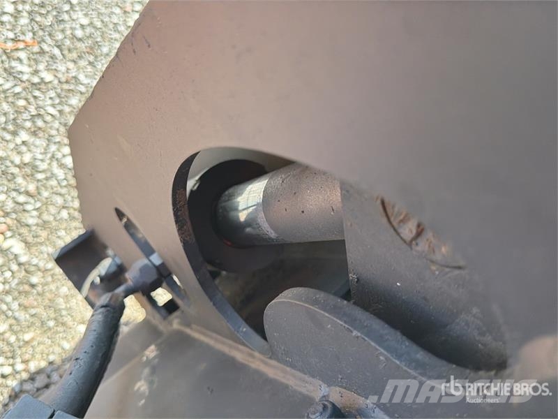 CASE 851EX-SS 4x4 Retroexcavadora / Backhoe Loader Ekskavaatorlaadurid