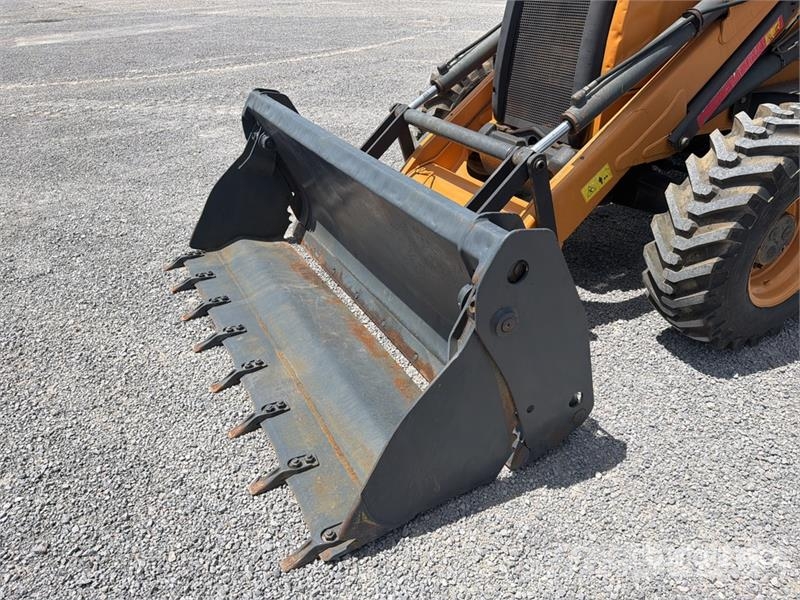 CASE 851EX-SS 4x4 Retroexcavadora / Backhoe Loader لوادر ذات جرافات عكسية