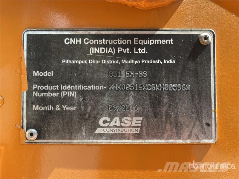 CASE 851EX-SS 4x4 Retroexcavadora / Backhoe Loader Terne