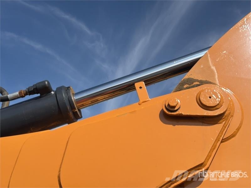 CASE 851EX-SS 4x4 Retroexcavadora / Backhoe Loader Ekskavaatorlaadurid