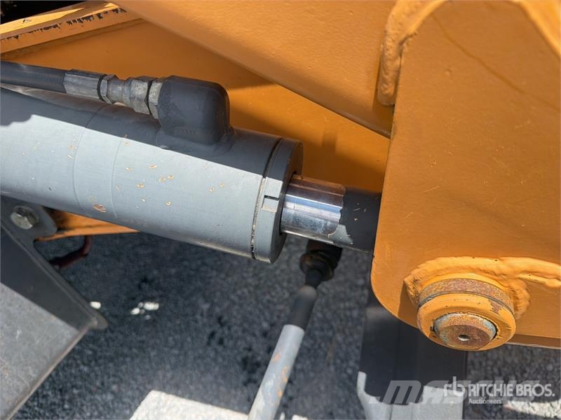 CASE 851EX-SS 4x4 Retroexcavadora / Backhoe Loader لوادر ذات جرافات عكسية