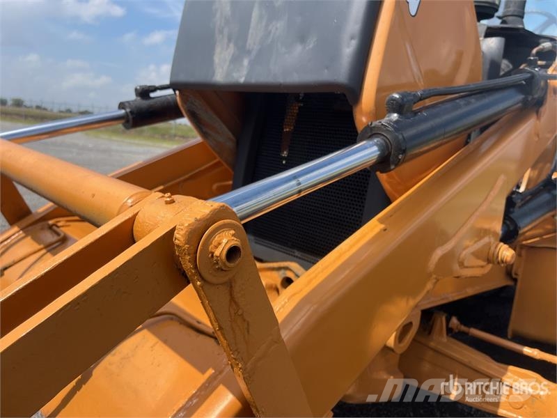 CASE 851EX-SS 4x4 Retroexcavadora / Backhoe Loader Terne