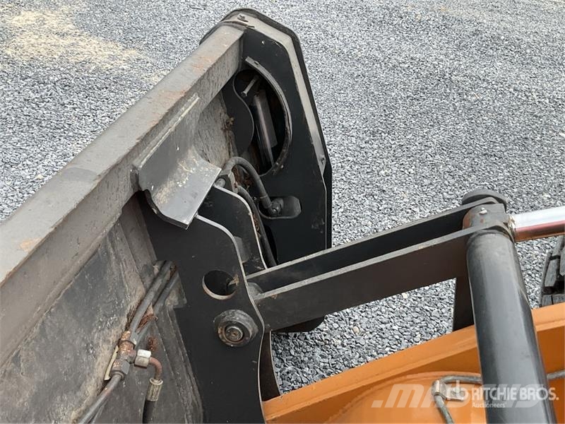CASE 851EX-SS 4x4 Retroexcavadora / Backhoe Loader Rovokopači