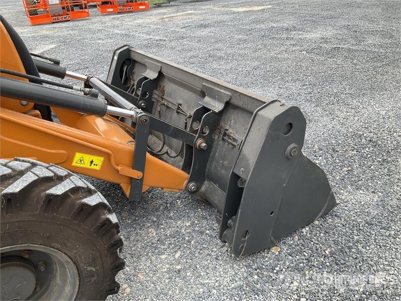 CASE 851EX-SS 4x4 Retroexcavadora / Backhoe Loader Rovokopači