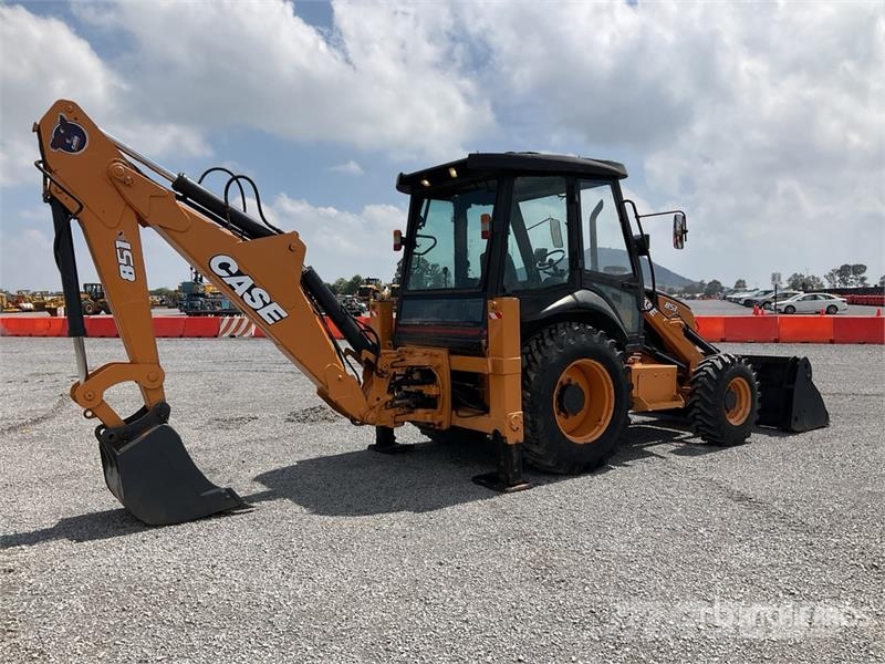 CASE 851EX-SS 4x4 Retroexcavadora / Backhoe Loader Terne