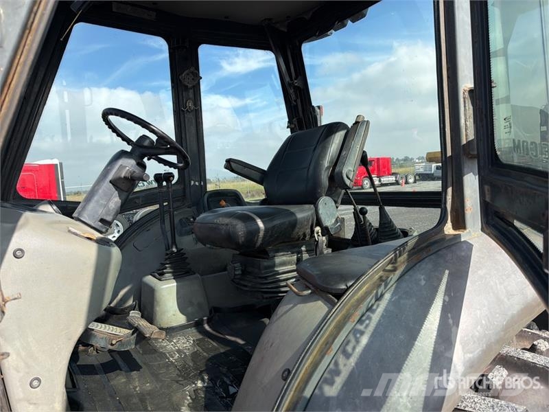 CASE 851EX-SS 4x4 Retroexcavadora / Backhoe Loader Ekskavaatorlaadurid
