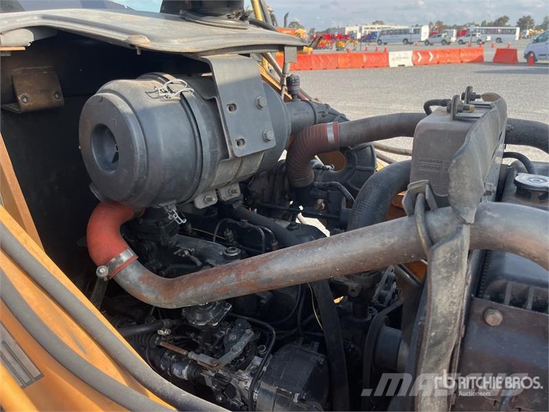 CASE 851EX-SS 4x4 Retroexcavadora / Backhoe Loader Tractopelle