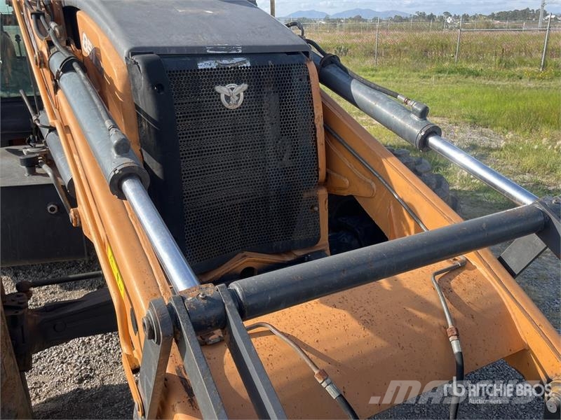 CASE 851EX-SS 4x4 Retroexcavadora / Backhoe Loader Tractopelle