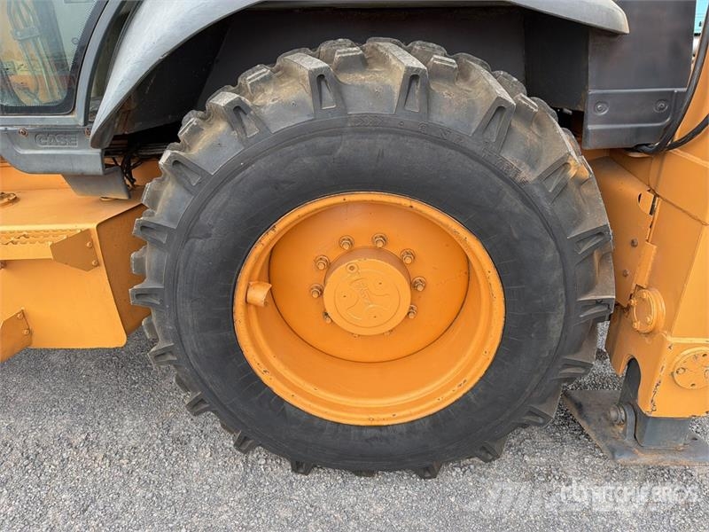 CASE 851EX-SS 4x4 Retroexcavadora / Backhoe Loader Retrocargadoras