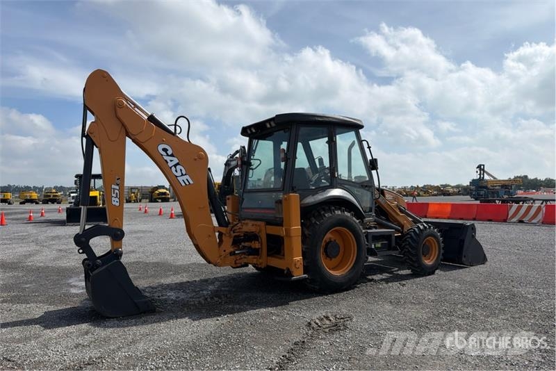 CASE 851EX-SS 4x4 Retroexcavadora / Backhoe Loader Ekskavaatorlaadurid