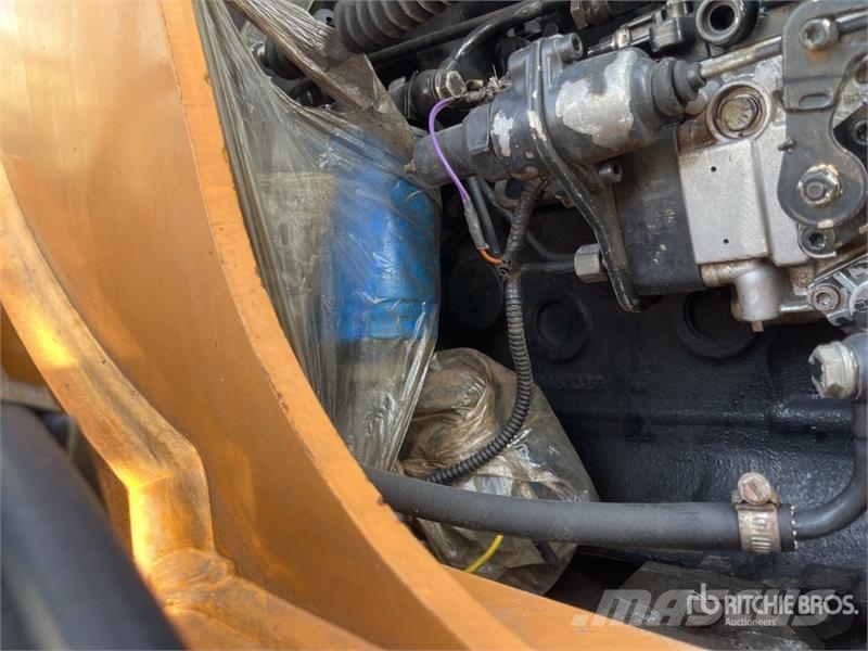 CASE 851EX-SS 4x4 Retroexcavadora / Backhoe Loader Tractopelle