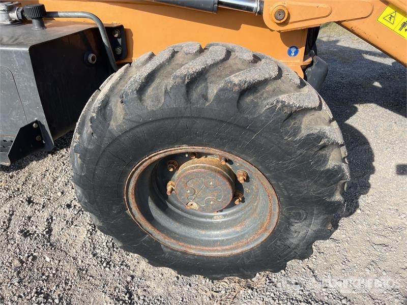 CASE 851EX-SS 4x4 Retroexcavadora / Backhoe Loader Tractopelle