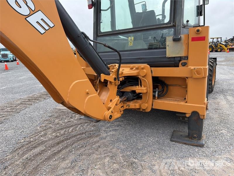 CASE 851EX-SS 4x4 Retroexcavadora / Backhoe Loader Retrocargadoras