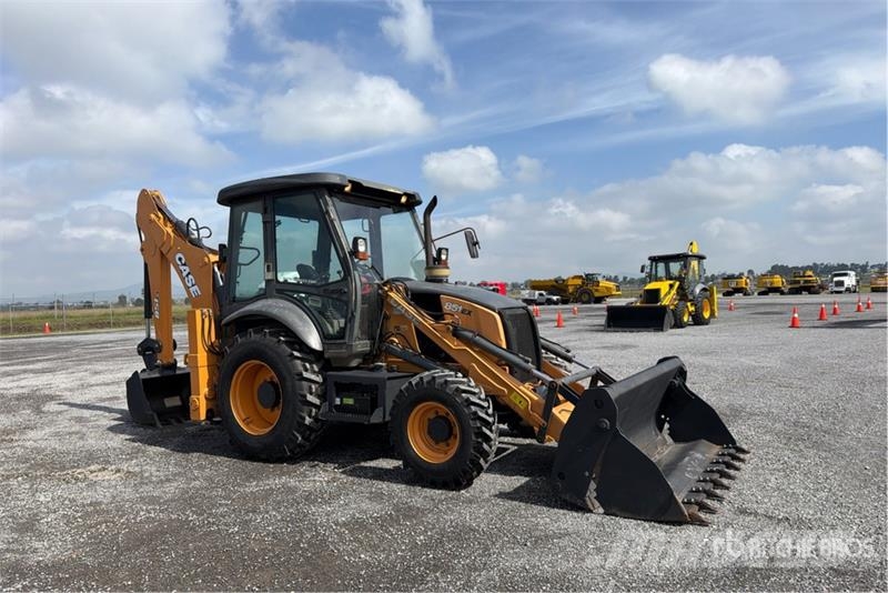 CASE 851EX-SS 4x4 Retroexcavadora / Backhoe Loader Ekskavaatorlaadurid