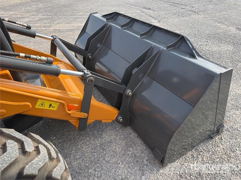 CASE 851NX 4x4 Retroexcavadora (Sin Usar) / Backhoe Loa Tractopelle