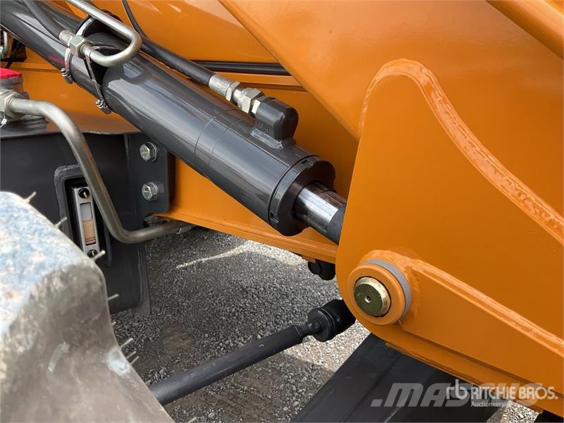 CASE 851NX 4x4 Retroexcavadora (Sin Usar) / Backhoe Loa لوادر ذات جرافات عكسية