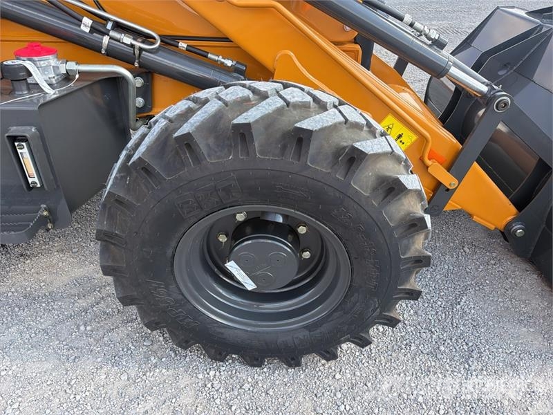 CASE 851NX 4x4 Retroexcavadora (Sin Usar) / Backhoe Loa Rovokopači