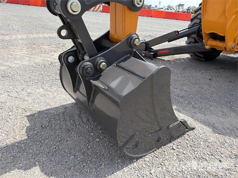 CASE 851NX 4x4 Retroexcavadora (Sin Usar) / Backhoe Loa Tractopelle