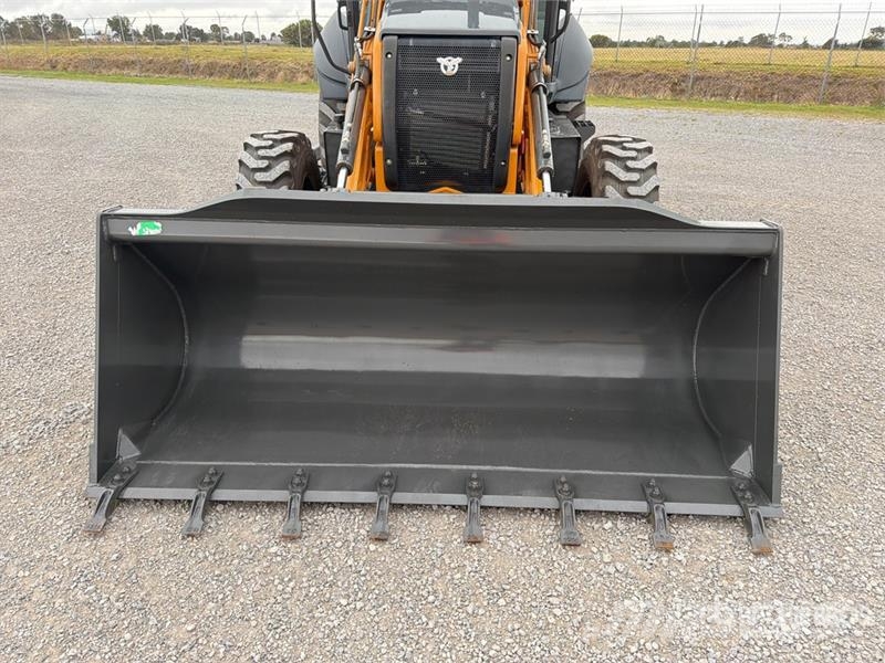 CASE 851NX 4x4 Retroexcavadora (Sin Usar) / Backhoe Loa لوادر ذات جرافات عكسية