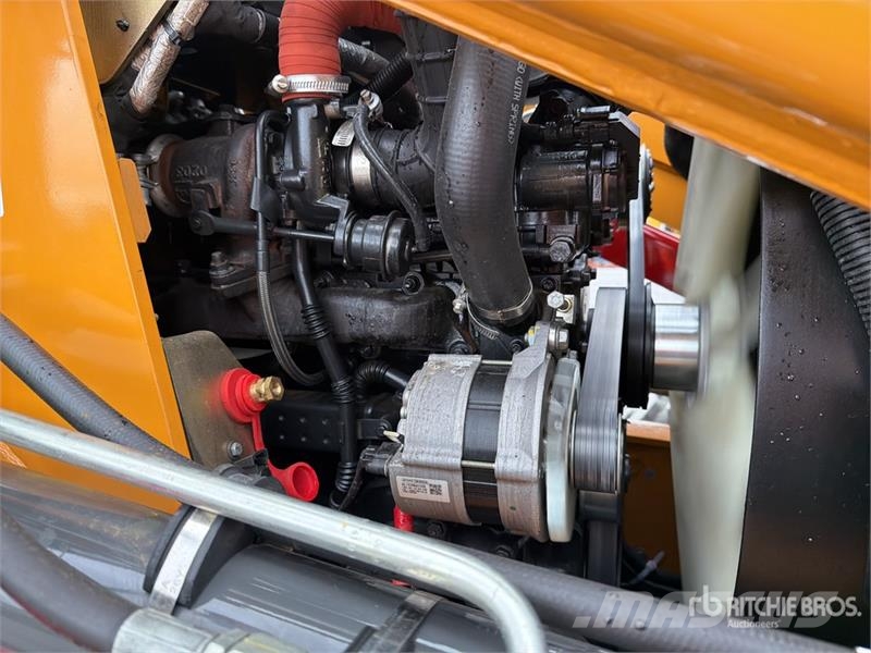 CASE 851NX 4x4 Retroexcavadora (Sin Usar) / Backhoe Loa لوادر ذات جرافات عكسية