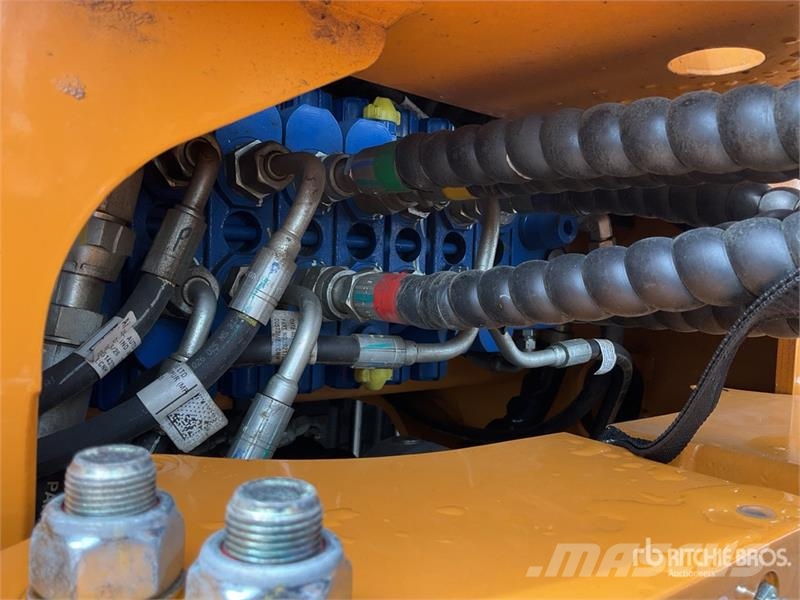 CASE 851NX 4x4 Retroexcavadora (Sin Usar) / Backhoe Loa لوادر ذات جرافات عكسية