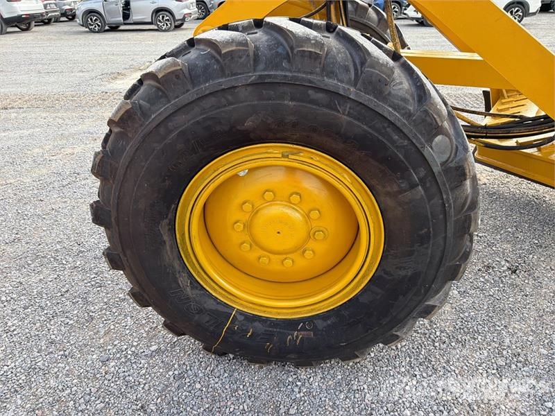 CAT 120 H Motoconformadora / Motor Grader Grejderi