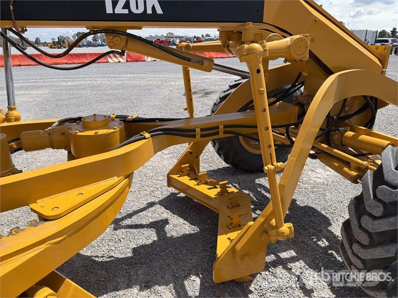 CAT 120k Motoconformadora / Motor Grader Motoniveladoras
