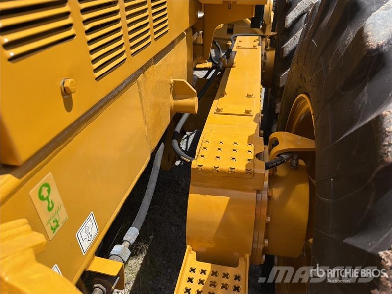 CAT 120k Motoconformadora / Motor Grader Motoniveladoras