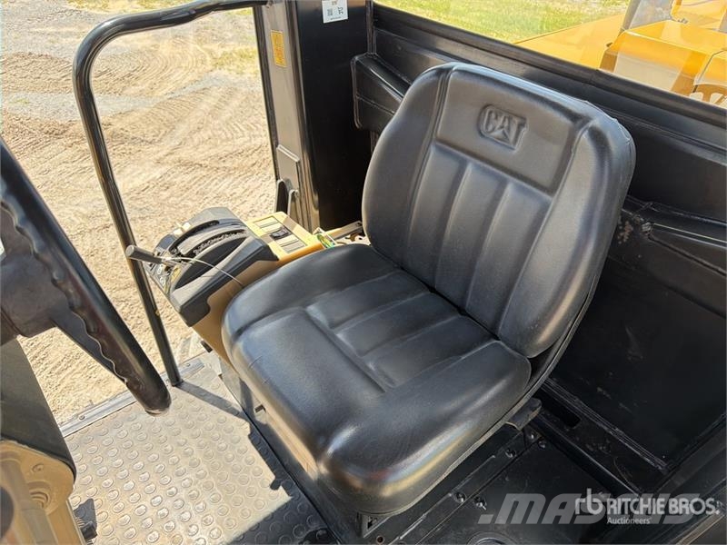 CAT 120k Motoconformadora / Motor Grader Motoniveladoras