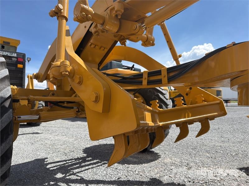 CAT 120k Motoconformadora / Motor Grader Motoniveladoras