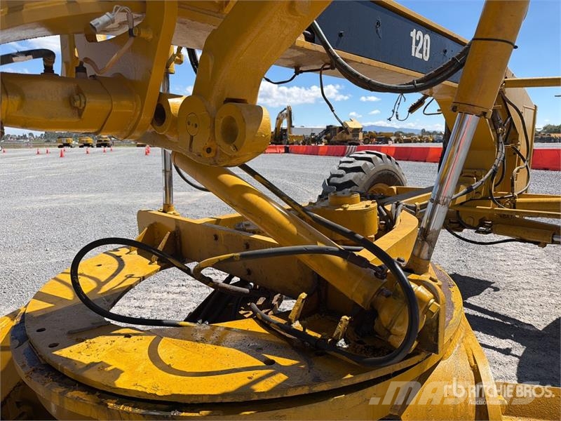 CAT 120k Motoconformadora / Motor Grader Graders