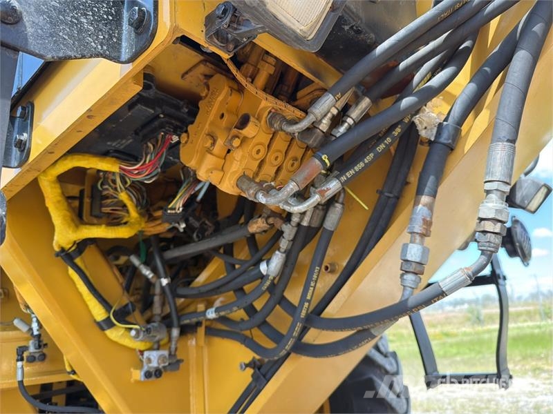 CAT 120k Motoconformadora / Motor Grader Motoniveladoras