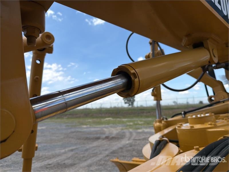 CAT 120k Motoconformadora / Motor Grader Motoniveladoras