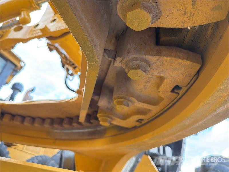 CAT 12M Motoconformadora / Motor Grader Graders