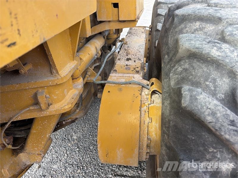CAT 140H Niveladoras