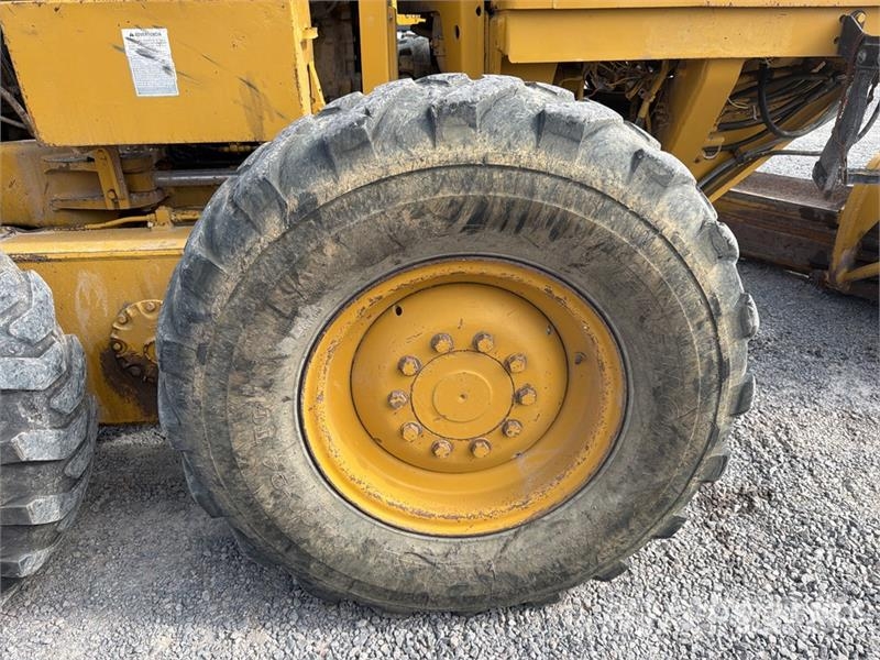 CAT 140H Niveladoras