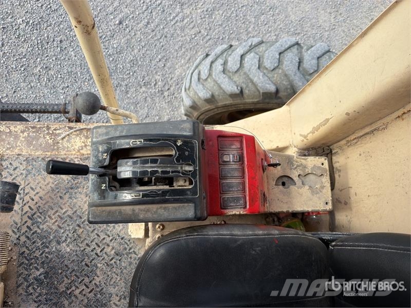 CAT 140H Niveladoras