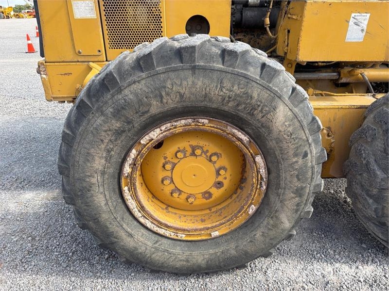 CAT 140H Motoconformadora / Motor Grader Niveladoras