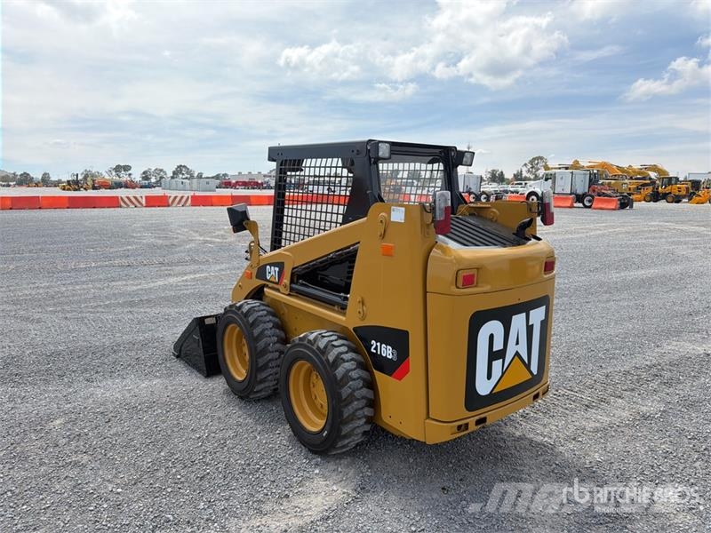 CAT 216B3 Kompaktrakodók